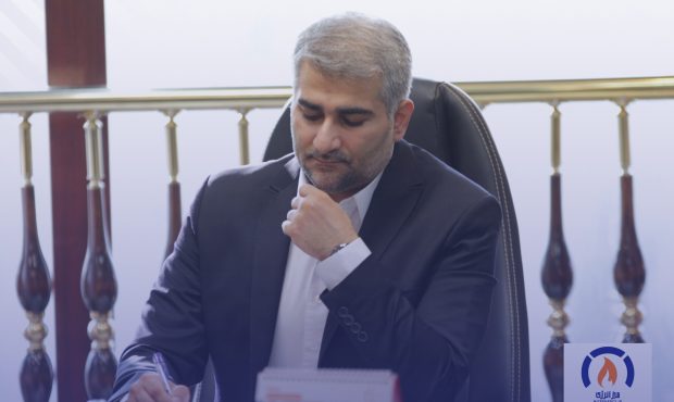«امیر گنجی دوست» مدیرعامل هلدینگ برق و انرژی گروه سرمایهگذاری غدیر شد «امیر گنجی دوست» مدیرعامل هلدینگ برق و انرژی گروه سرمایهگذاری غدیر شد