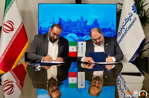 امضای تفاهم‌نامه حمل ۸۰ هزار تن محصولات پتروشیمی جم با شرکت فجر جهاد منعقد شد