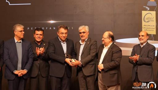 درخشش بیدبلند خلیج فارس در پتروفن ۱۴۰۴؛ کسب تندیس طلایی شرکت برتر نوآور و لوح تقدیر شرکت نوآور سبز درخشش بیدبلند خلیج فارس در پتروفن ۱۴۰۴؛ کسب تندیس طلایی شرکت برتر نوآور و لوح تقدیر شرکت نوآور سبز