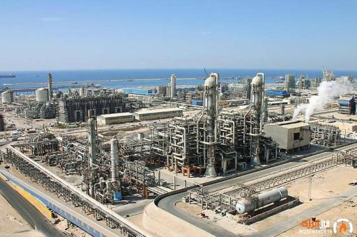 آذرماه درخشان پتروشیمی پارس؛ اوج‌گیری هم‌زمان تولید، فروش و درآمد