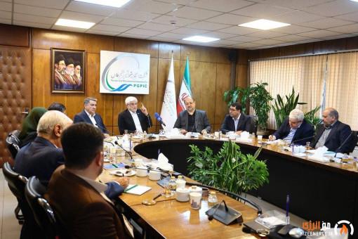 بازسازی صنایع آسیب‌دیده جنگ تحمیلی سوم با سرعت بیشتری دنبال شود
