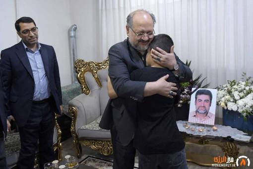 تقدیر مدیرعامل هلدینگ خلیج فارس از خانواده شهدای پتروشیمی