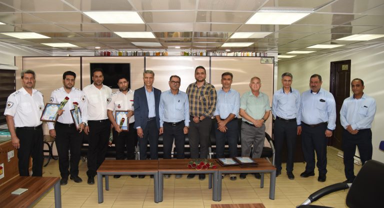 تجلیل از کارکنان اورژانس و فوریت‌های پزشکی شرکت پتروشیمی رازی به مناسبت روز اورژانس