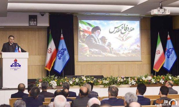 صنعت نفت و پتروشیمی خط مقدم جهاد اقتصادی است صنعت نفت و پتروشیمی خط مقدم جهاد اقتصادی است