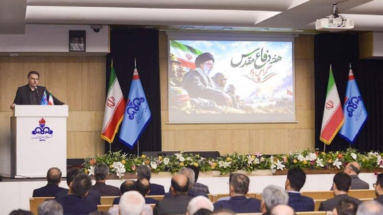 صنعت نفت و پتروشیمی خط مقدم جهاد اقتصادی است