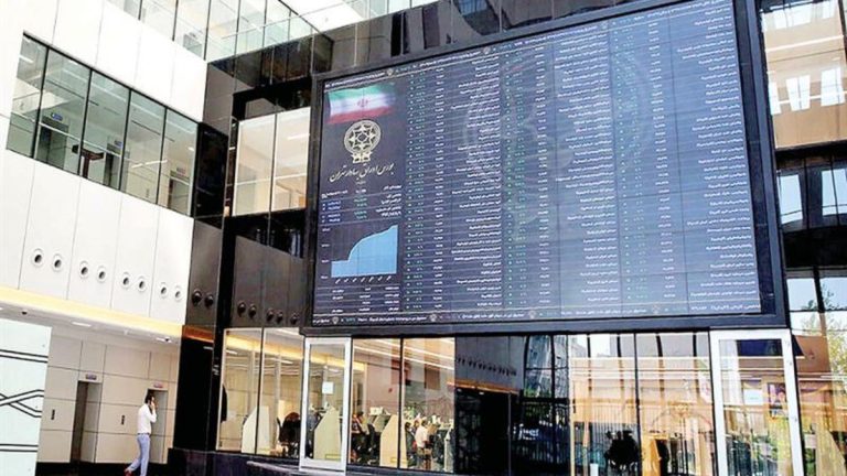 ۲۵۰۰ همت مبادله سهام در ۴ ماه/ مجموع ارزش مبادلات خرد در ۴ ماه پس از بازگشایی بازار سهام از مرز ۲۵۰۰ همت گذشت