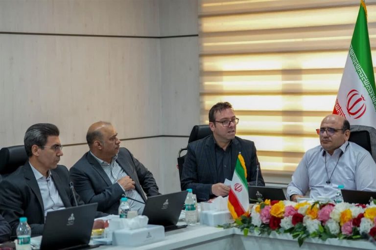 بازنگری ساختار مناطق نفت‌خیز جنوب در اولویت شرکت ملی نفت ایران