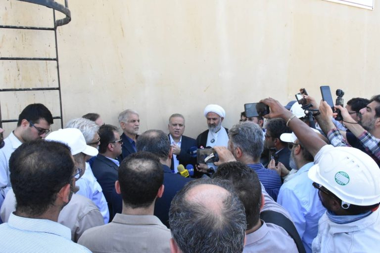 بازدید اعضای کمیسیون اصل ۹۰ مجلس از تاسیسات نفتی خارگ