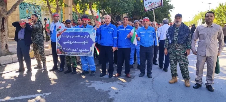 پتروشیمی خراسان و سیمان بجنورد در رژه جانفدایان؛ همراهی صنعتگران در خراسان شمالی